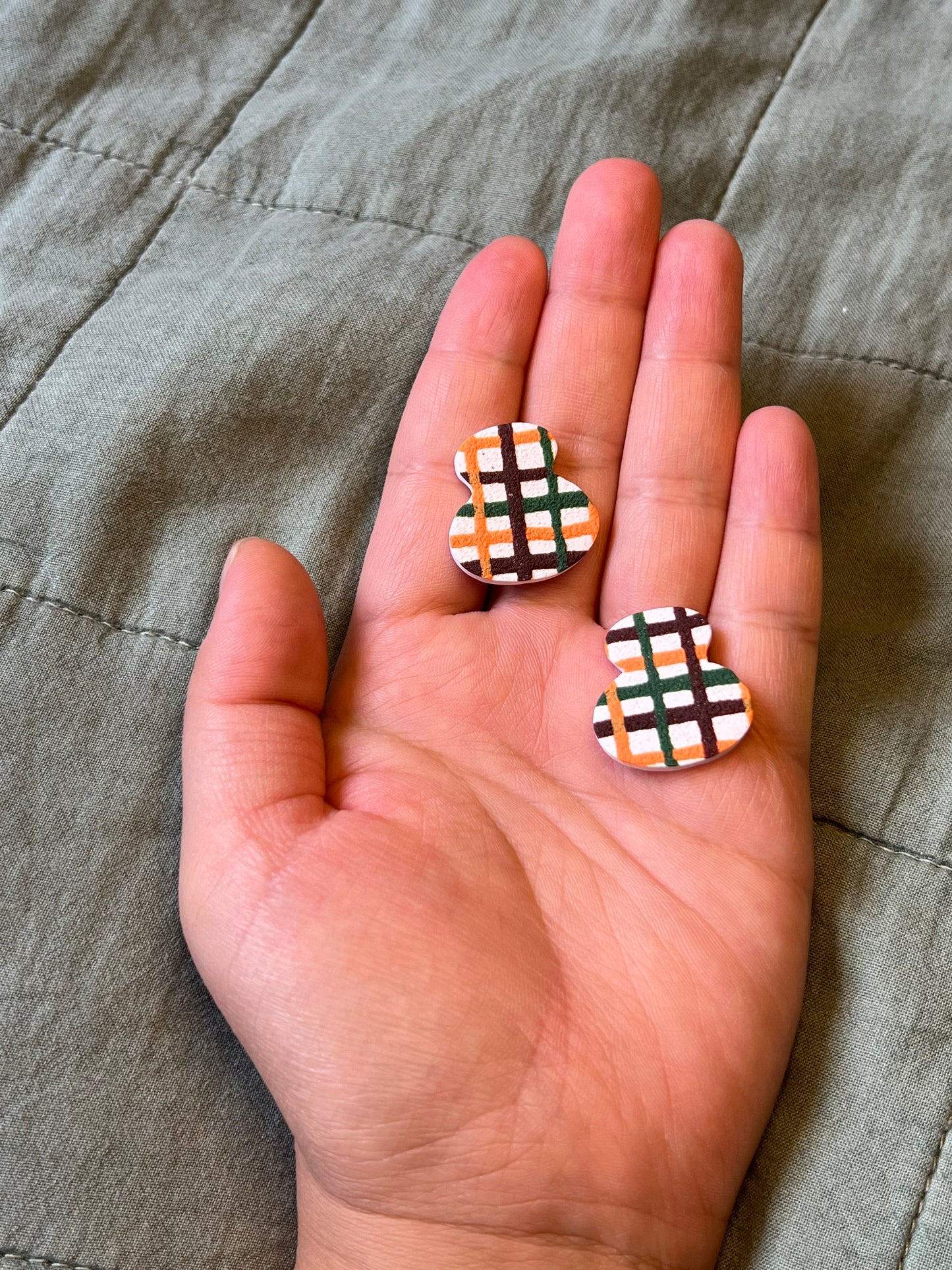Fall Lines (thick) Organic Blob Studs