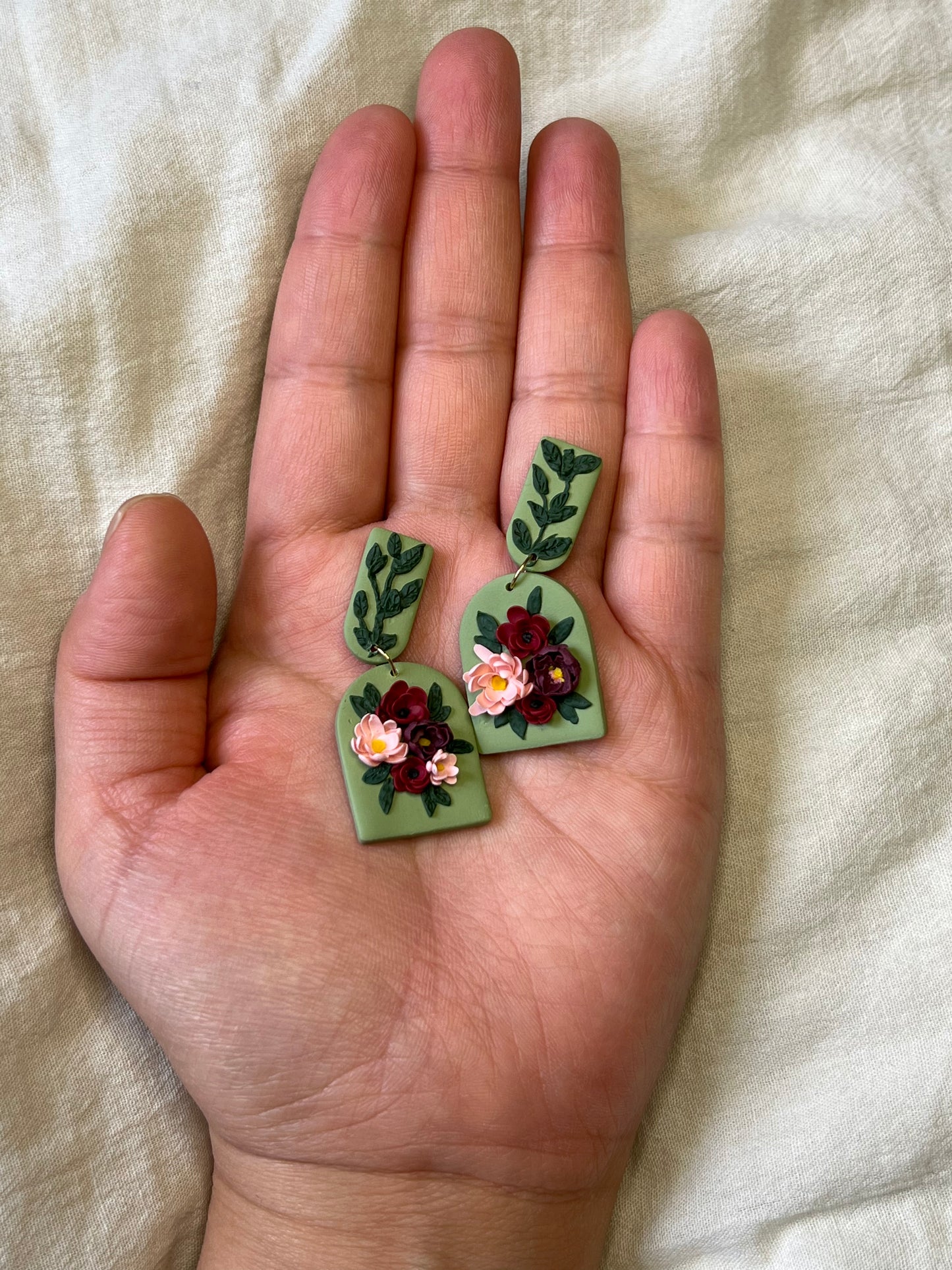 Solid Arch Floral Dangles