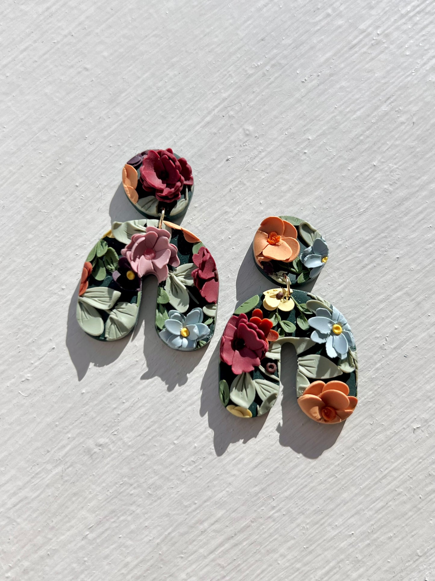 Secret Garden Curved Arch Earrings